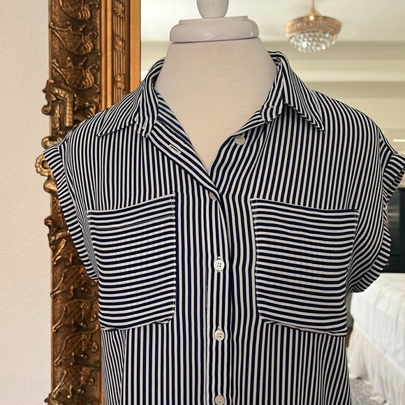 Philosophy Striped Blue/White Collared Double Front Pocket‎ Light Weight Size: S - Picture 4 of 4